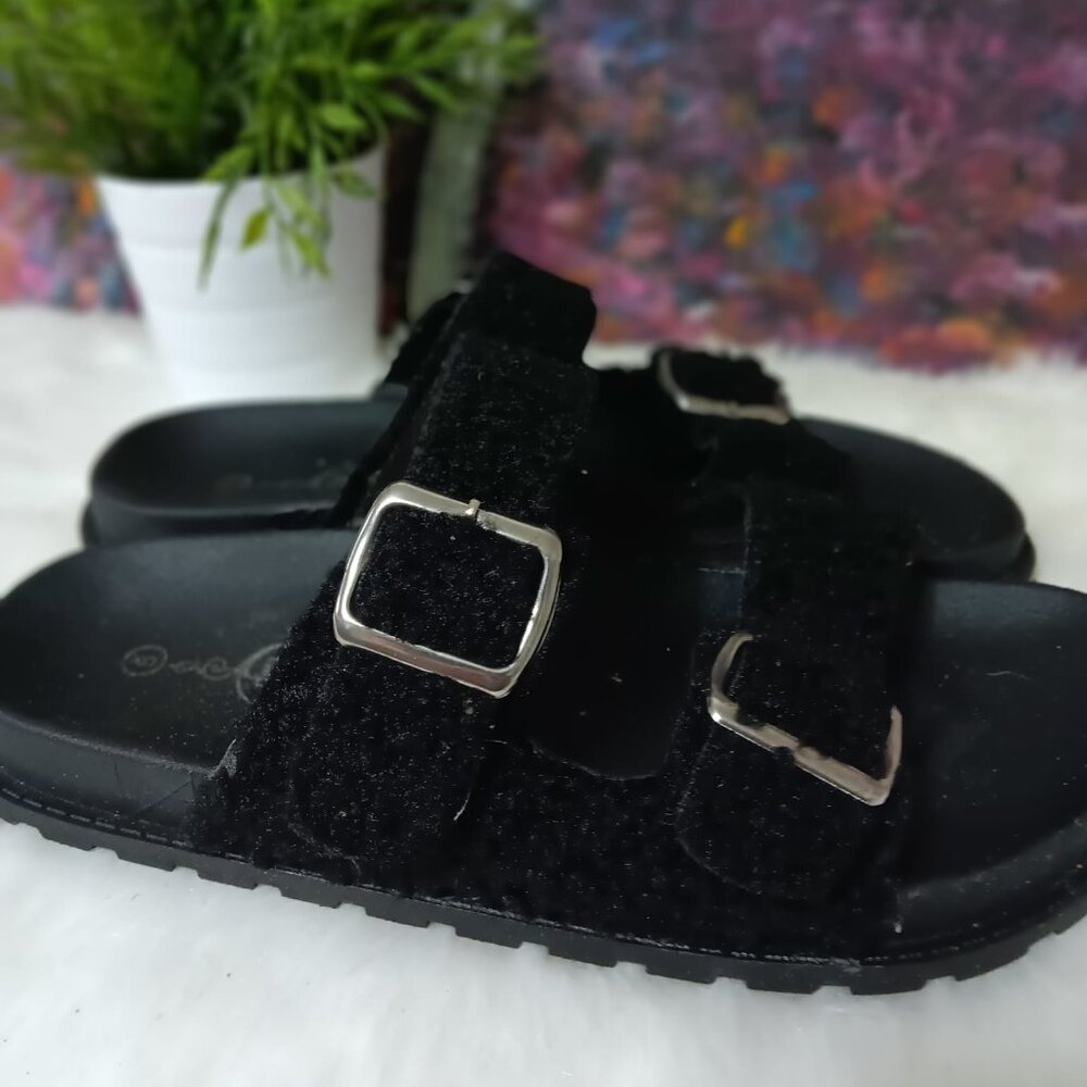 SOLE MATE SANDALS - Picture 2 of 5